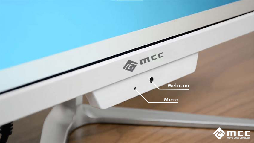 Loa stereo, webcam 3.1M và micro hỗ trợ tốt cho học tập, làm việc